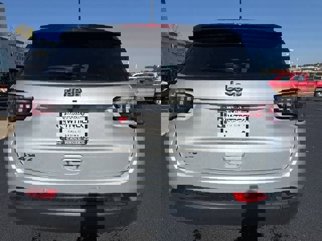 New 2026 Jeep Compass Limited image 7