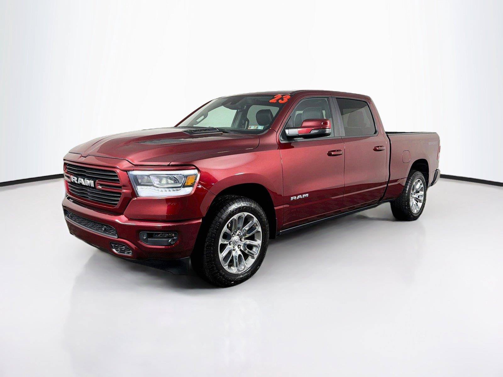 Used 2023 RAM 1500 Laramie AWD/4WD image 7