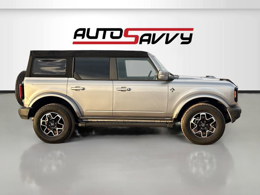 Used 2024 Ford Bronco Outer Banks image 8