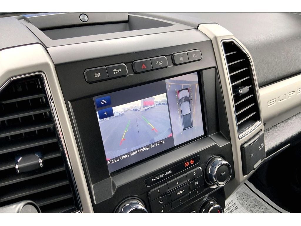 Used 2021 Ford F350 Lariat w/ Lariat Ultimate Package AWD/4WD image 23