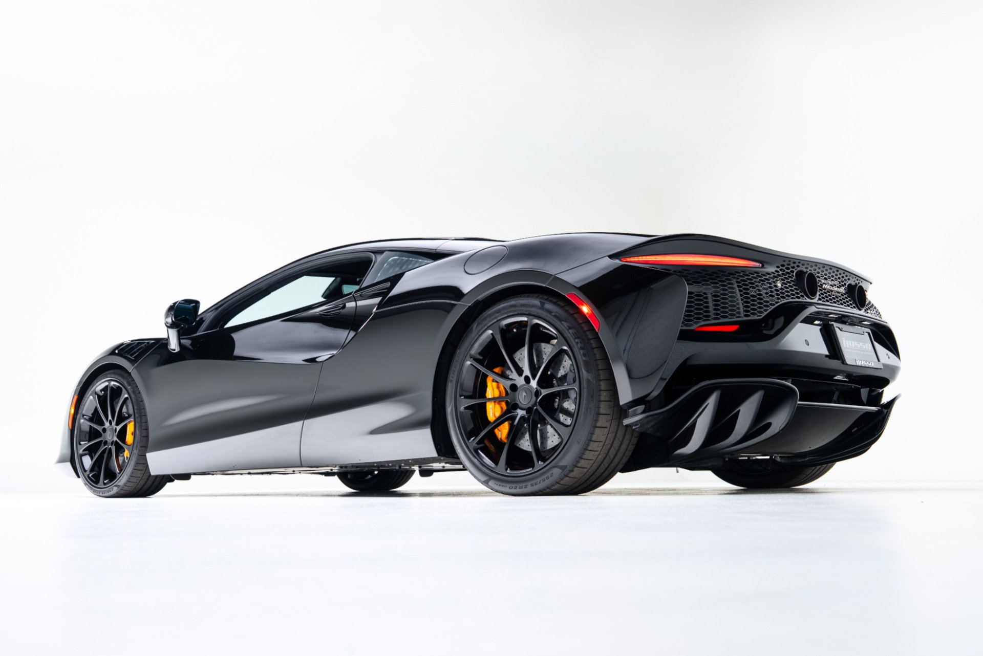 Used 2026 McLaren Artura image 21