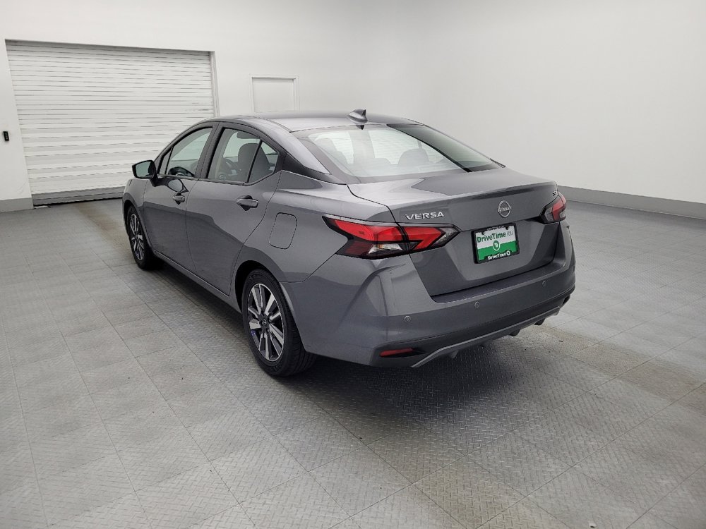 Used 2023 Nissan Versa SV image 5