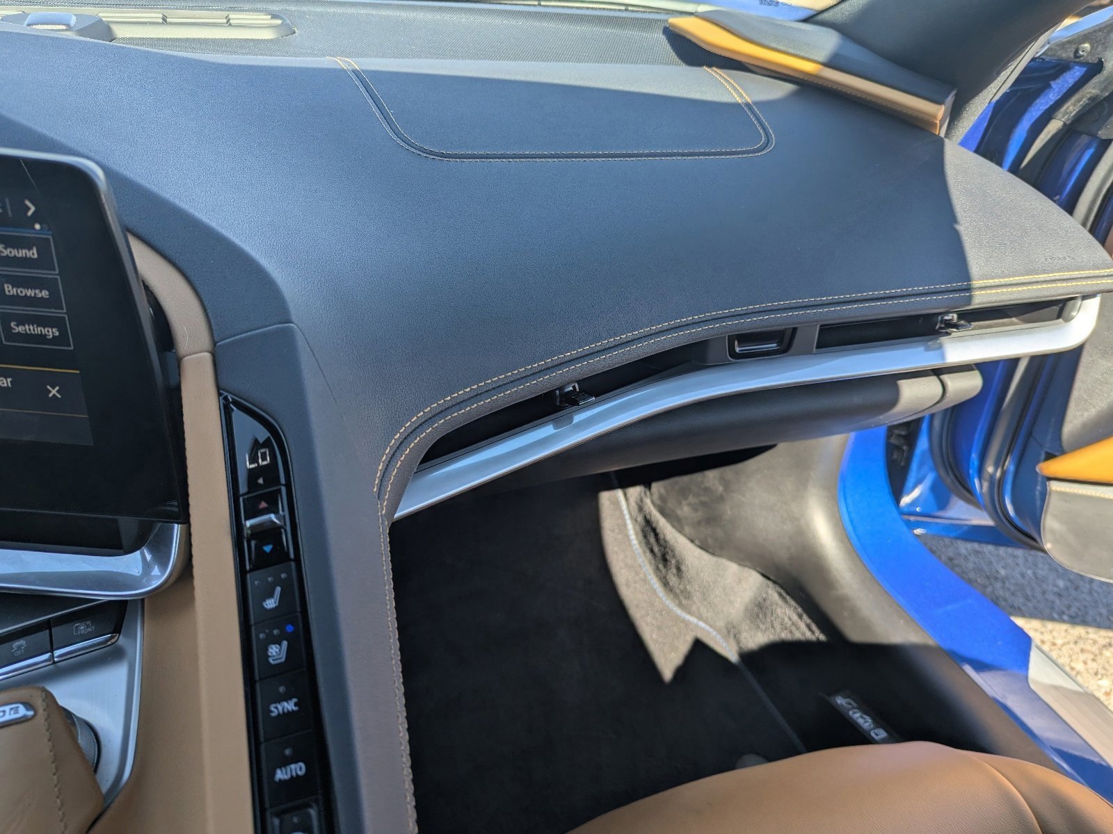 Used 2021 Chevrolet Corvette Stingray Preferred Cpe w/ Z51 Performance Package image 16