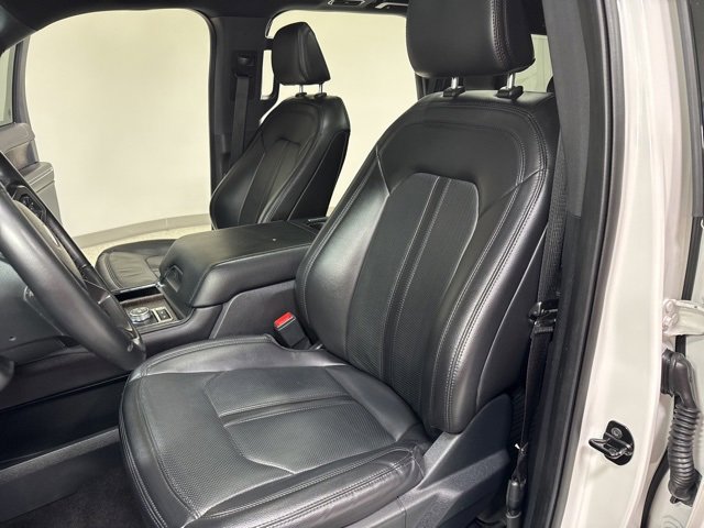Used 2021 Ford Expedition Limited image 16