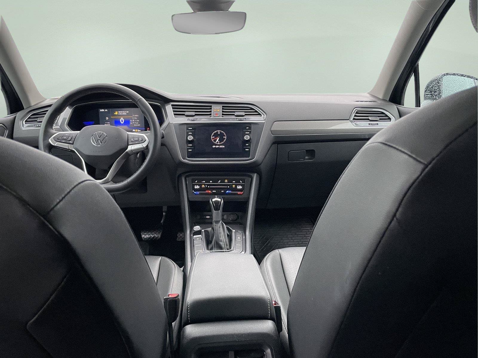 Used 2022 Volkswagen Tiguan SE AWD/4WD image 18