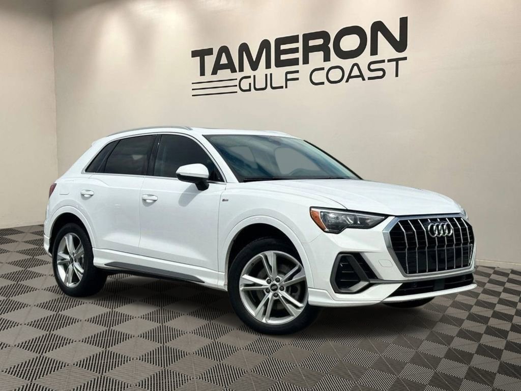 Used 2022 Audi Q3 2.0T Premium w/ Convenience Package image 1