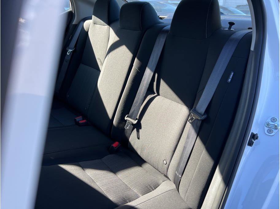 Used 2025 Nissan Sentra SV image 9