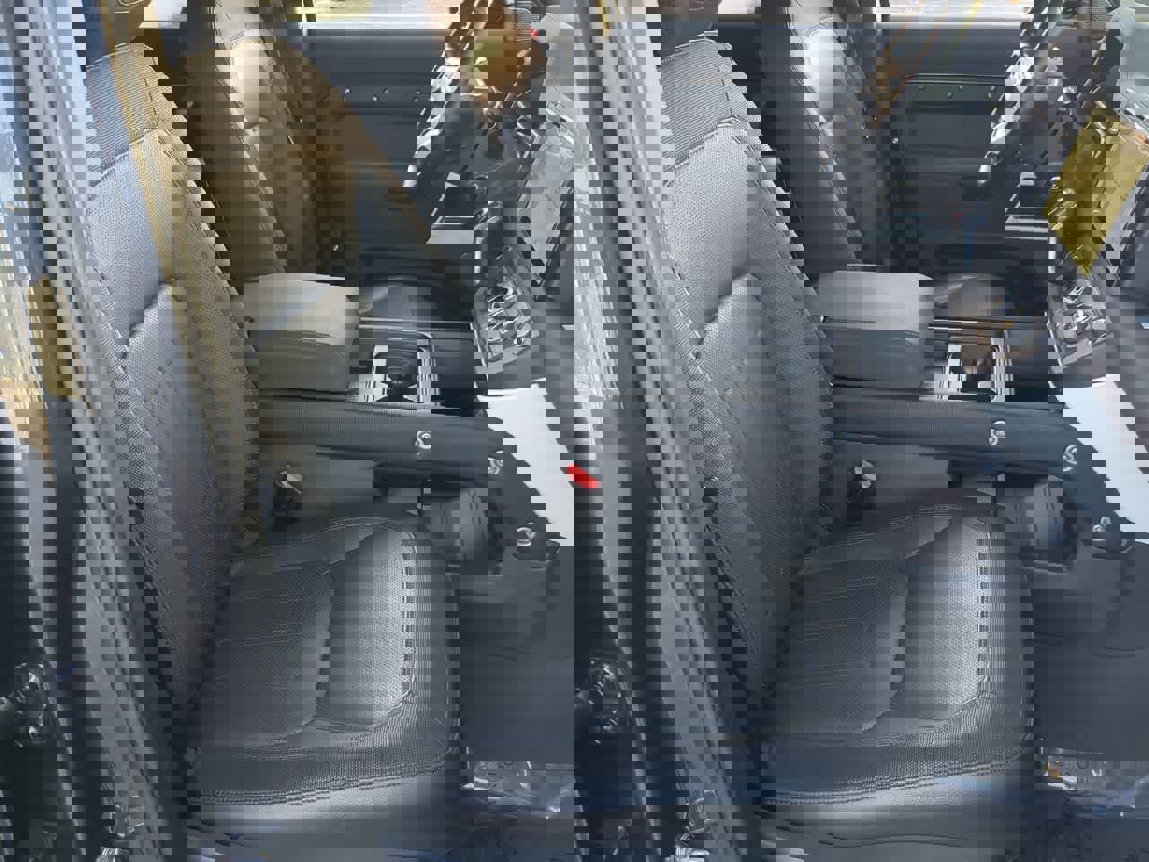 Used 2022 Land Rover Defender 110 X-Dynamic SE image 24