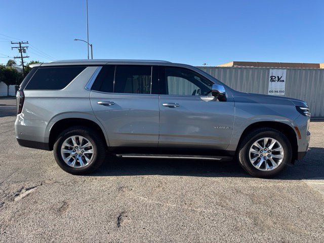 Used 2025 Chevrolet Tahoe Premier RWD image 3