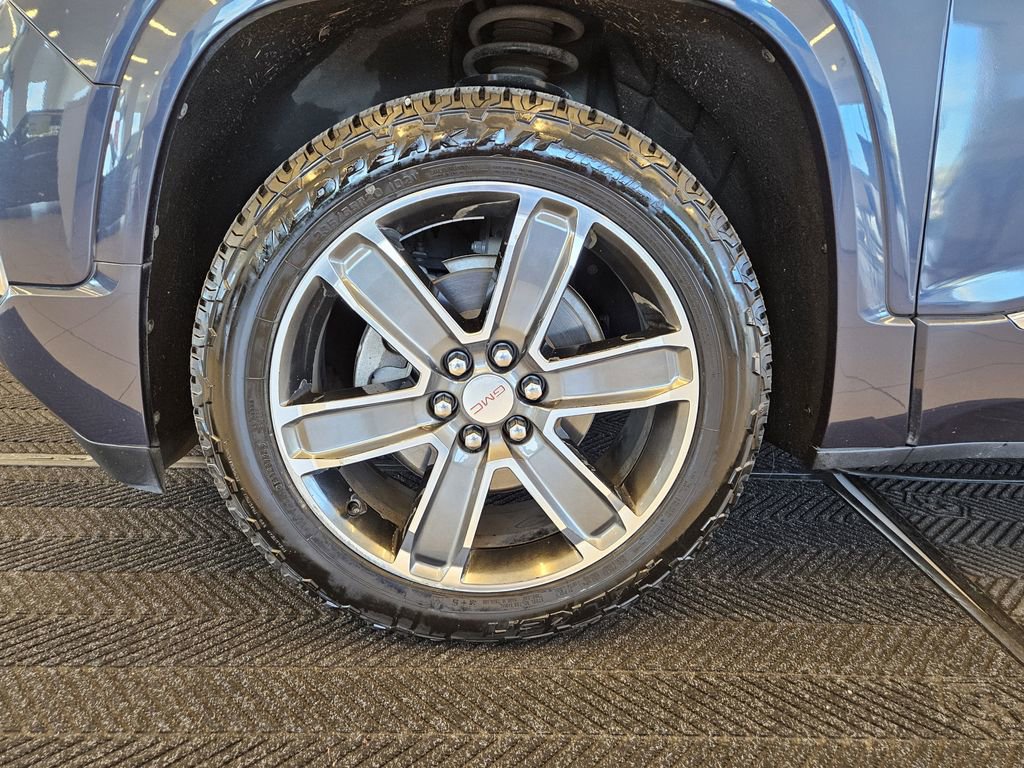 Used 2018 GMC Acadia Denali w/ LPO, Cargo Package image 12