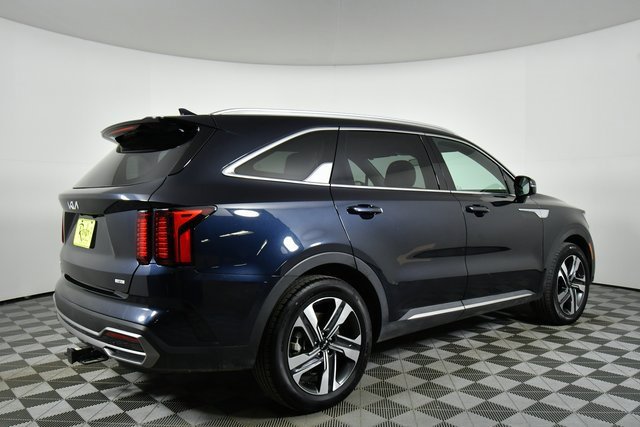 Used 2024 Kia Sorento EX image 10