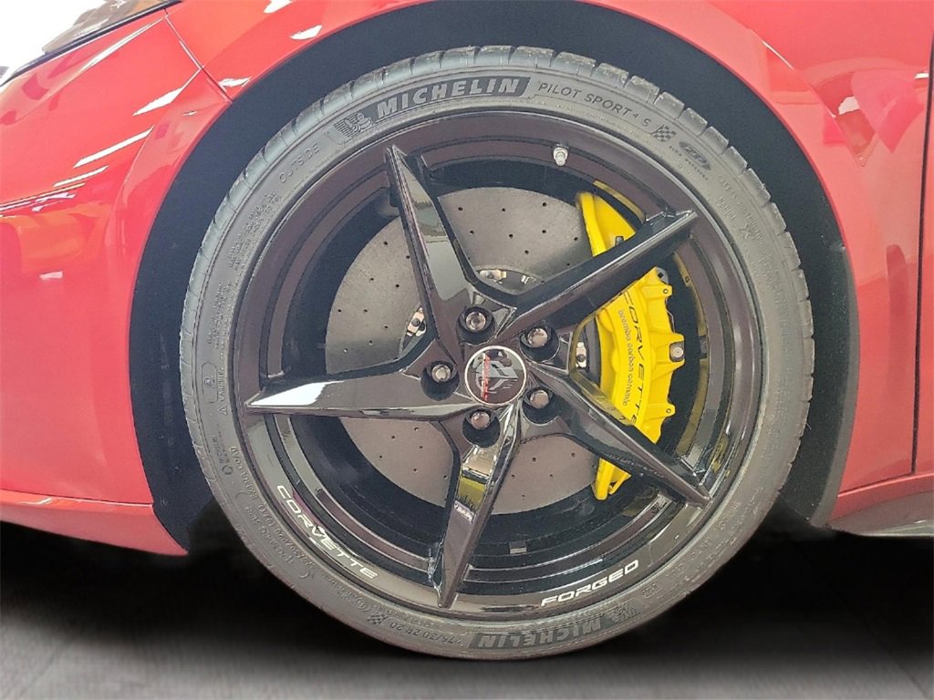 New 2025 Chevrolet Corvette E-Ray image 8