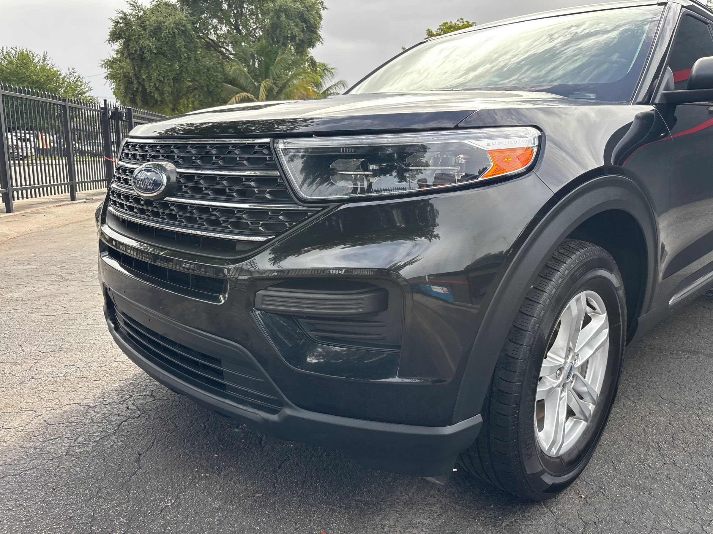 Used 2024 Ford Explorer XLT AWD/4WD image 31