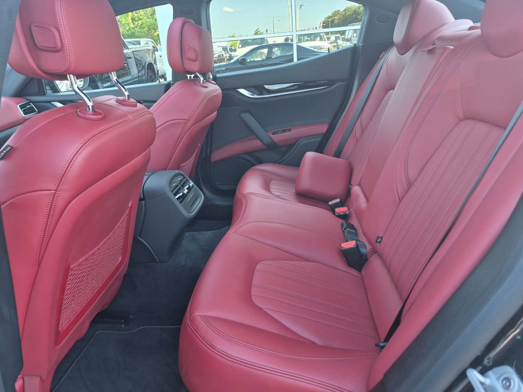 Used 2023 Maserati Ghibli Modena RWD image 17