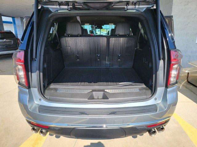 Used 2023 Chevrolet Suburban Premier AWD/4WD image 12