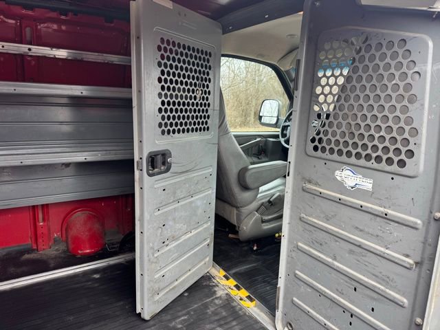 Used 2023 GMC Savana 3500 w/ Driver Convenience Package RWD image 29