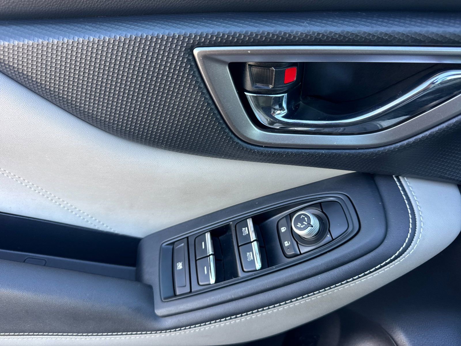 Used 2022 Subaru Forester Limited image 12