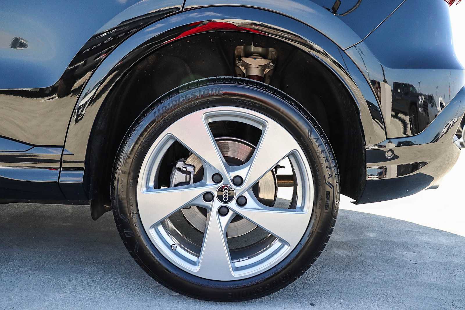 Used 2025 Audi Q5 Premium Plus w/ Premium Plus image 13