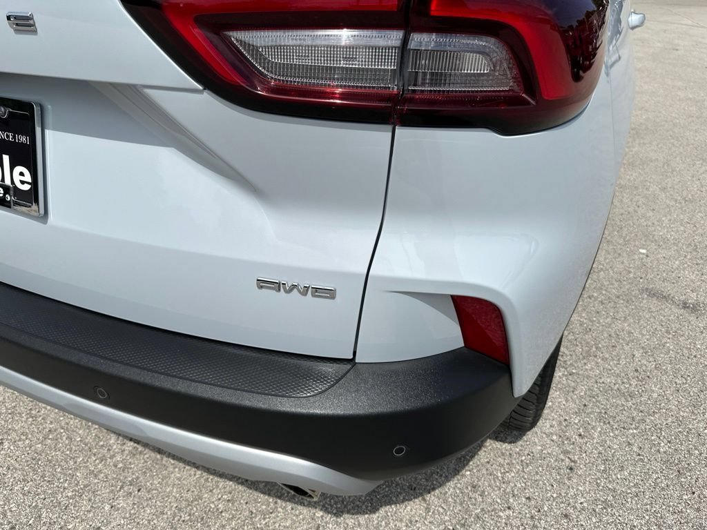 Used 2025 Ford Escape Platinum AWD/4WD image 35