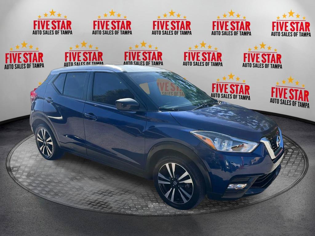 Used 2020 Nissan Kicks SV FWD image 1