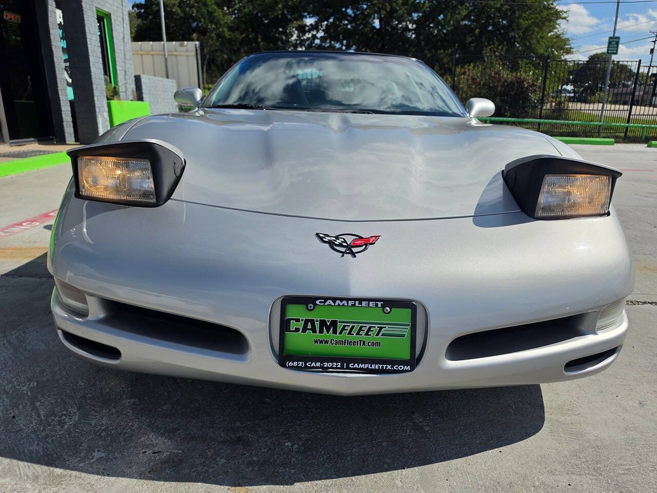 Used 2004 Chevrolet Corvette Coupe w/ Preferred Equipment Group RWD image 54