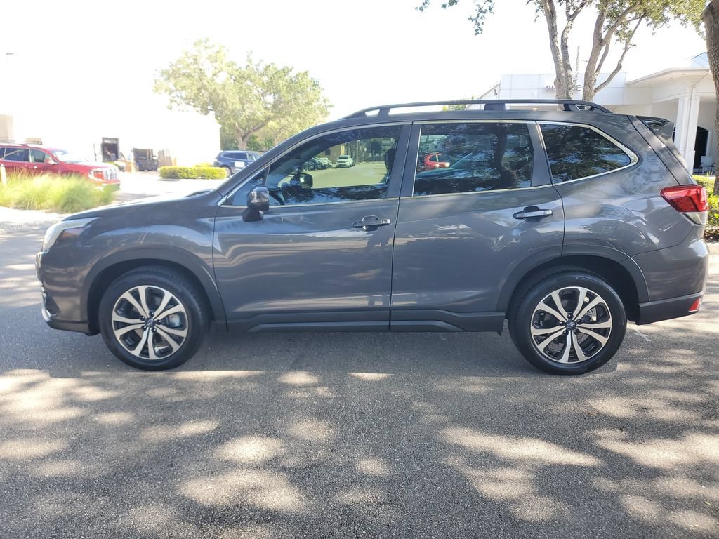 Used 2024 Subaru Forester Limited AWD/4WD image 2