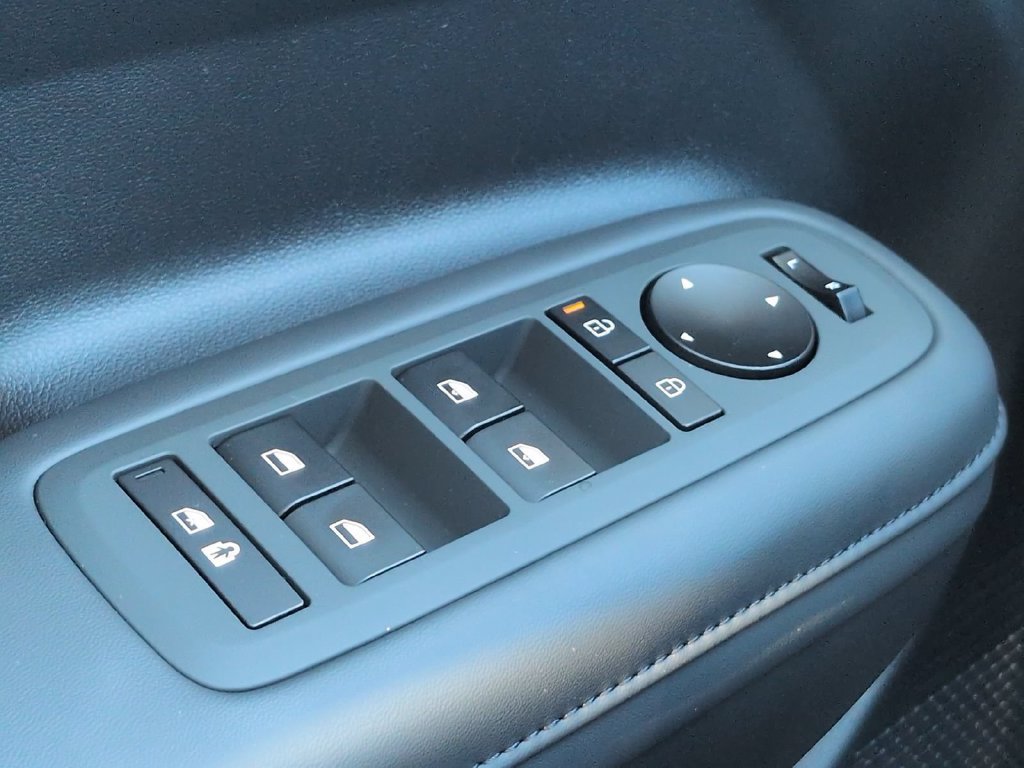 New 2027 Hyundai Santa Fe SEL FWD image 39