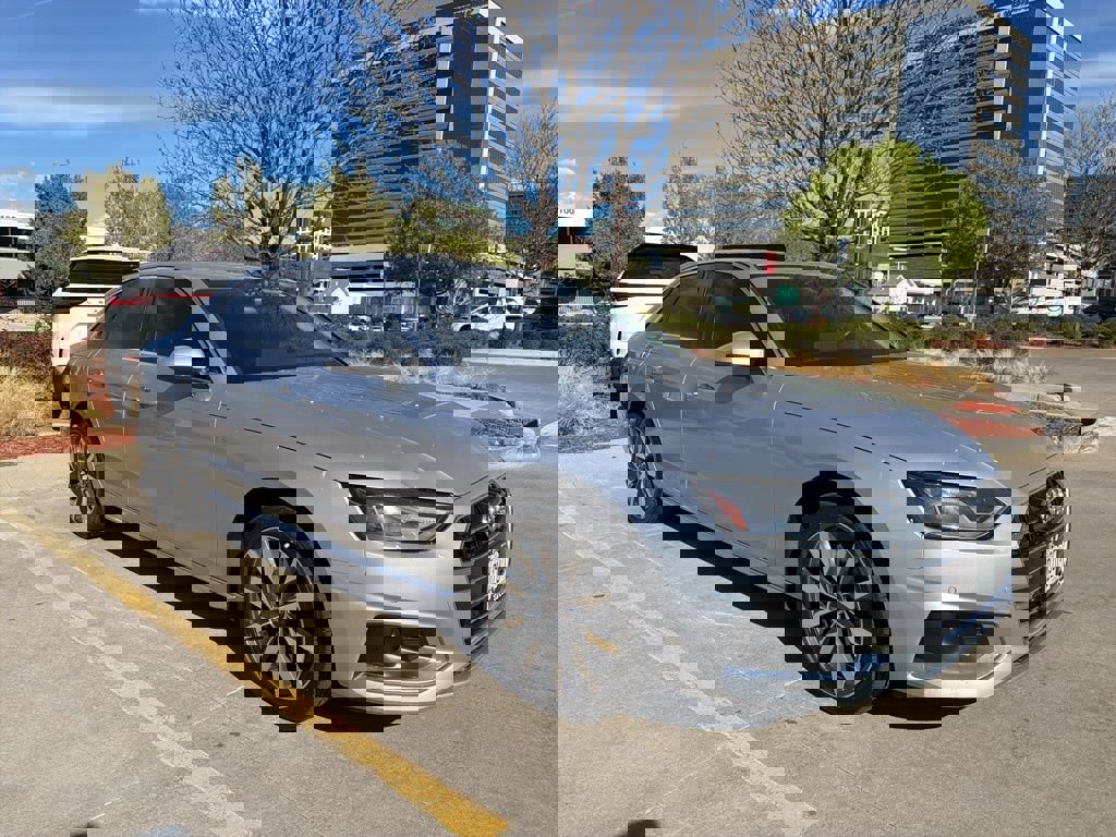 Used 2021 Audi A4 2.0T Premium w/ Convenience Package image 4