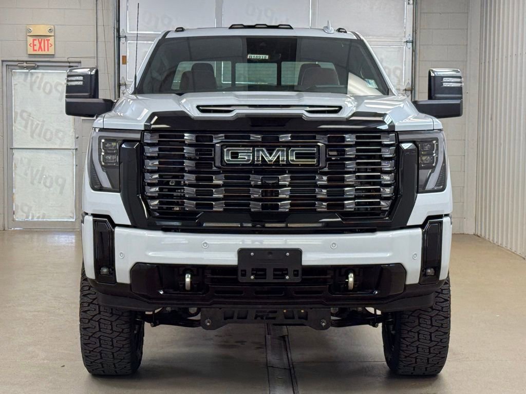 New 2026 GMC Sierra 2500 Denali Ultimate AWD/4WD image 3