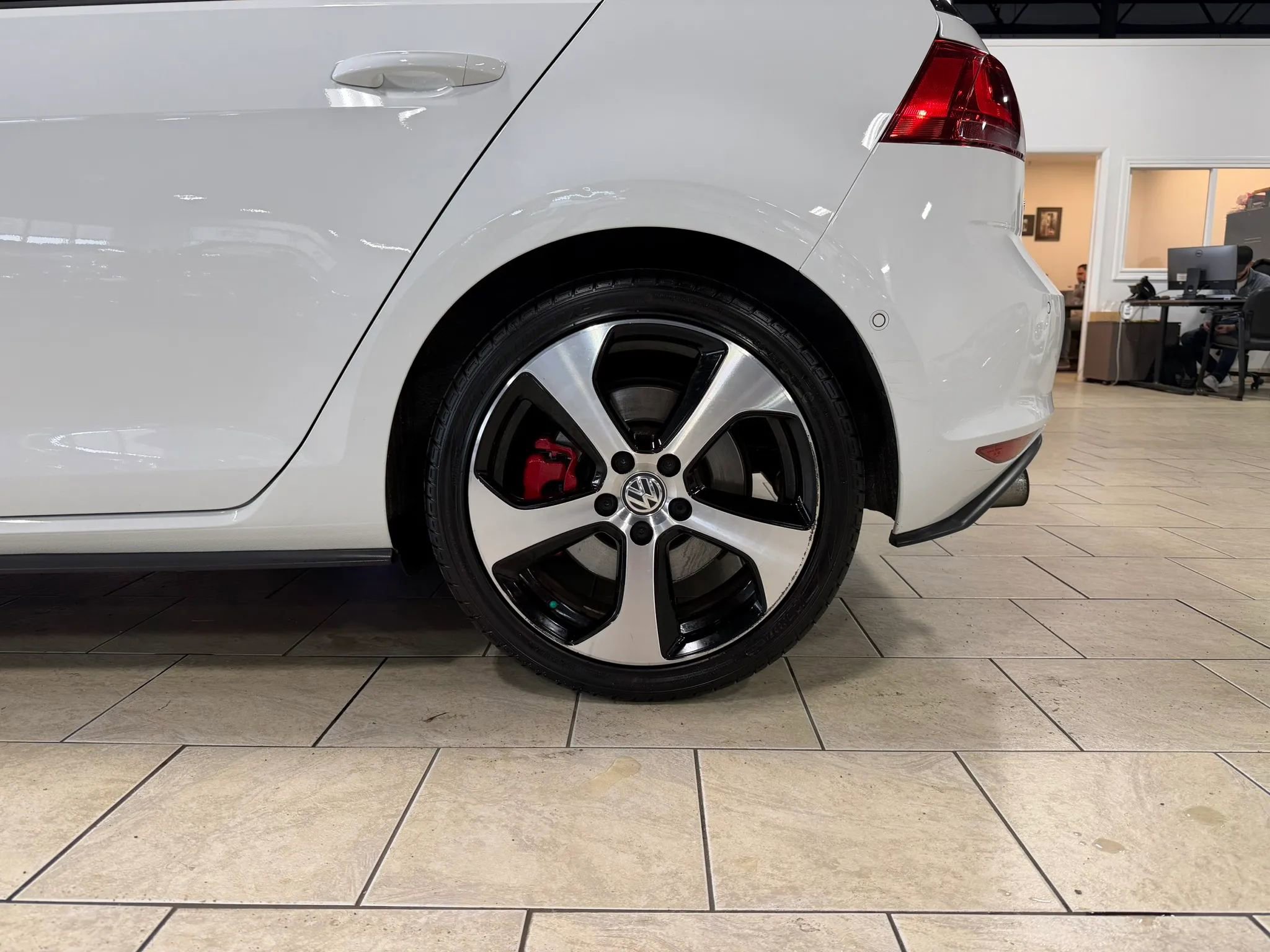 Used 2017 Volkswagen GTI Autobahn FWD image 37