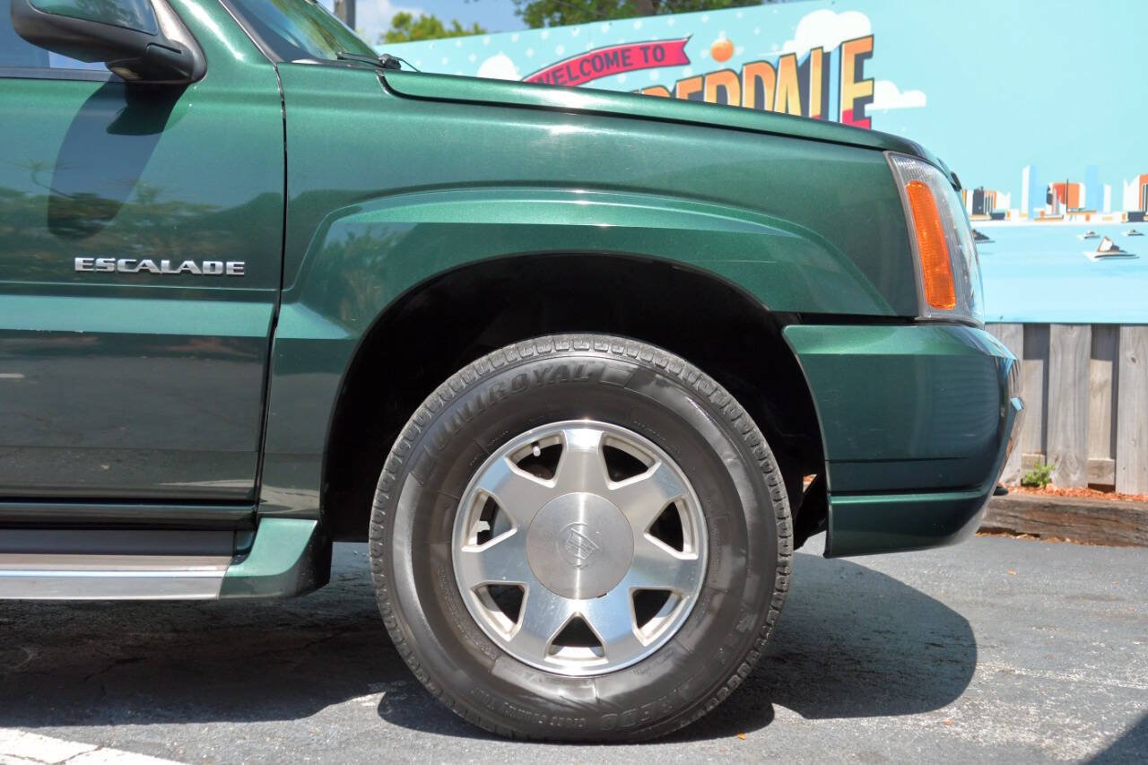 Used 2002 Cadillac Escalade AWD image 33