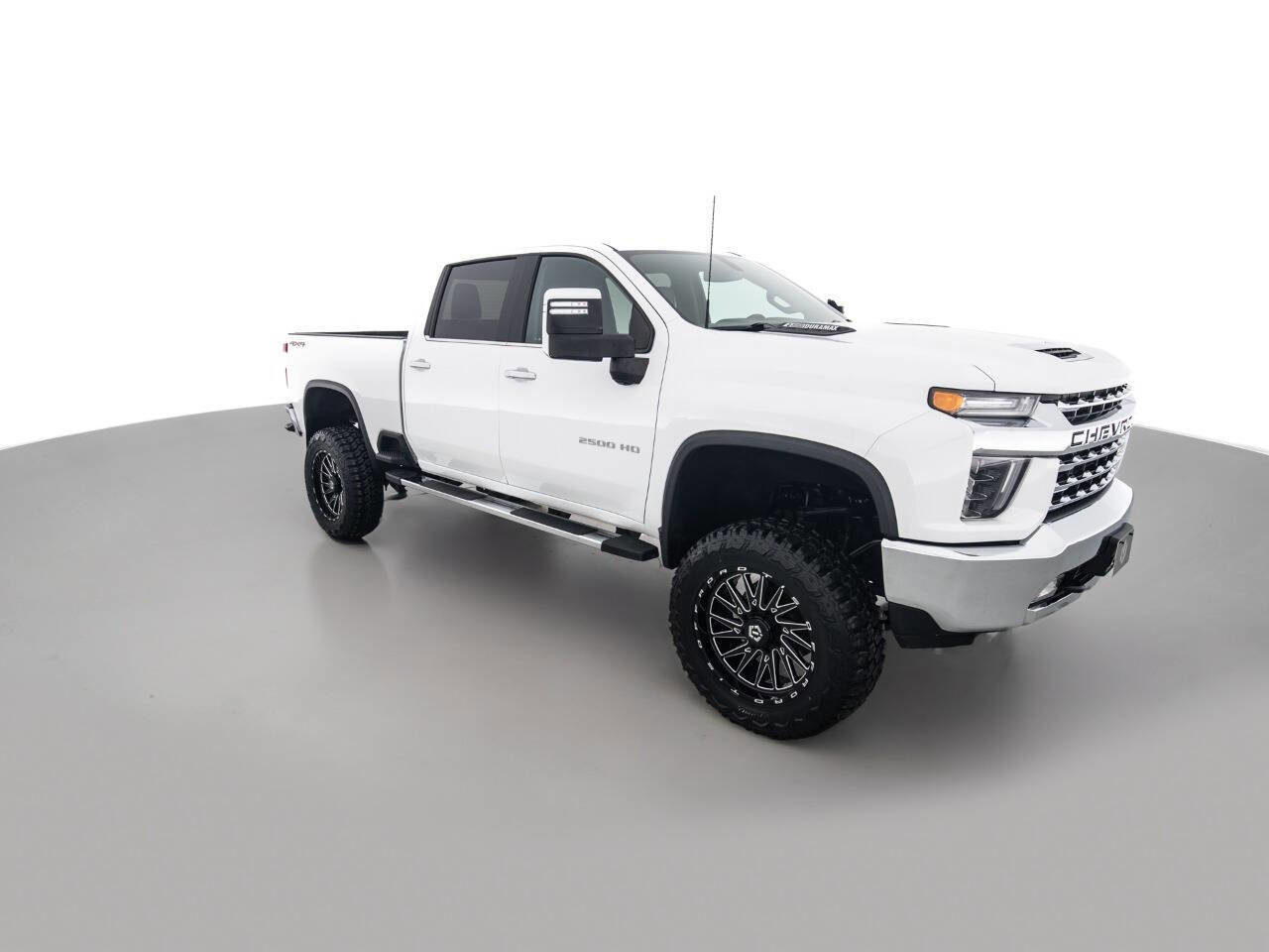 Used 2021 Chevrolet Silverado 2500 LTZ image 3