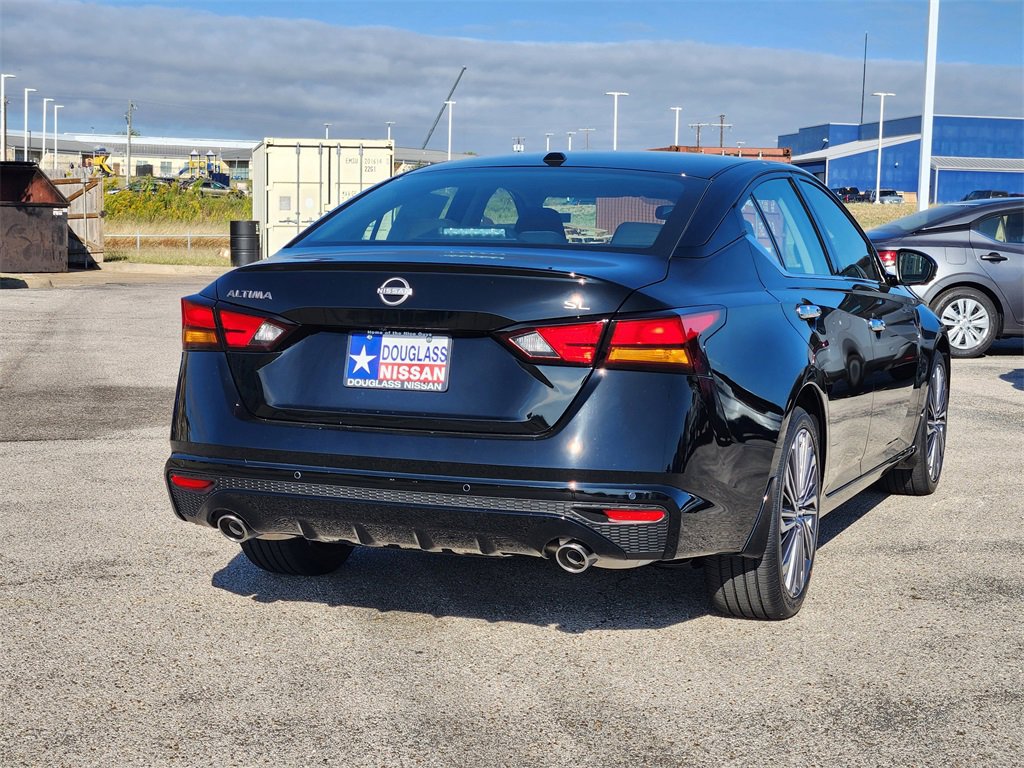 New 2025 Nissan Altima 2.5 SL image 3