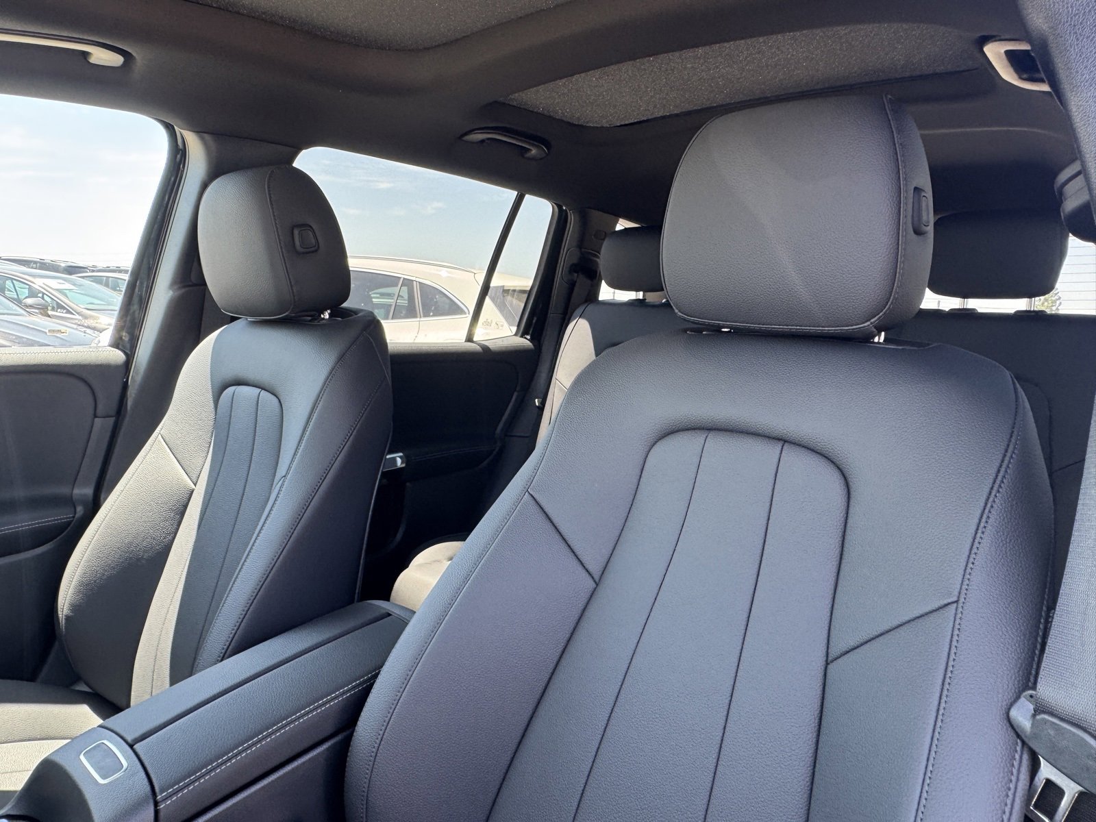 New 2026 Mercedes-Benz GLB 250 image 21