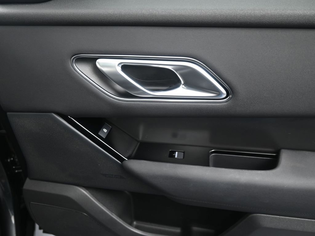 Used 2024 Land Rover Range Rover Velar Dynamic SE image 22