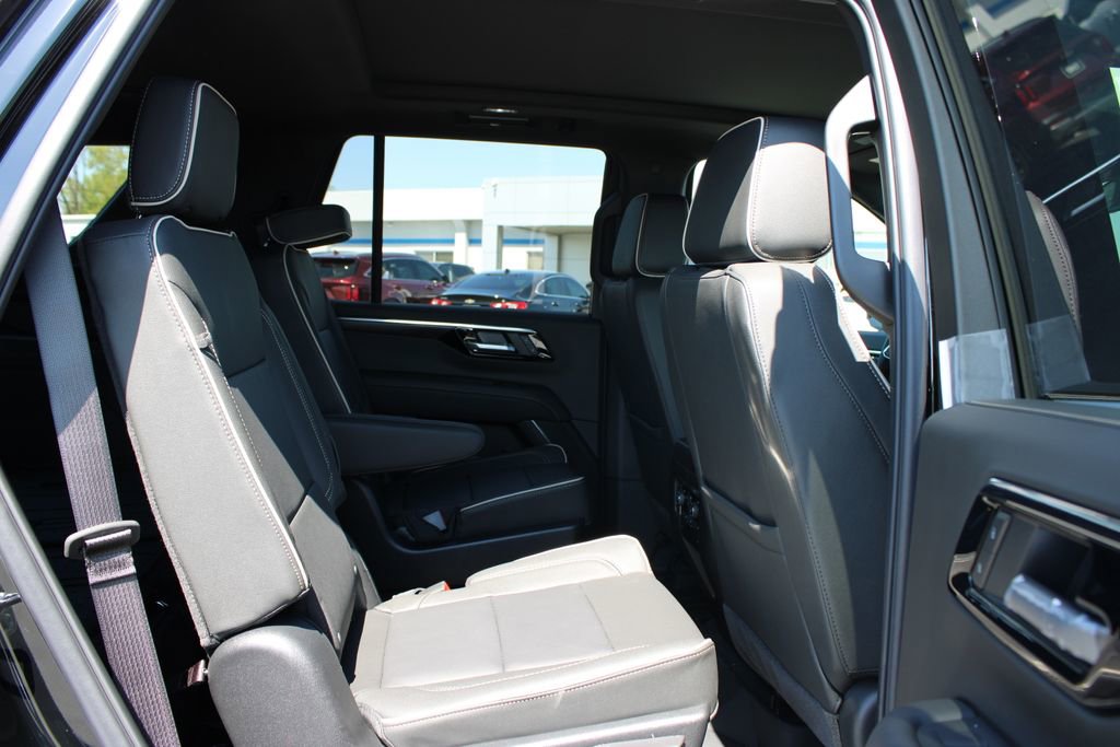 New 2026 Chevrolet Tahoe Premier w/ Sun And Tow Package AWD/4WD image 33