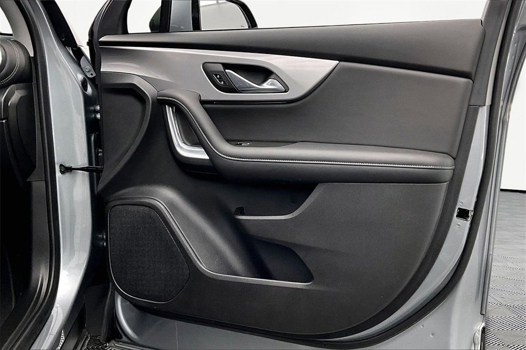 Used 2023 Chevrolet Blazer LT w/ Convenience Package image 24