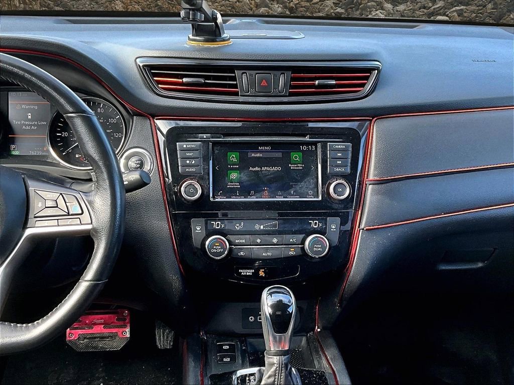 Used 2019 Nissan Rogue SV w/ Sun & Sound Touring Package image 6