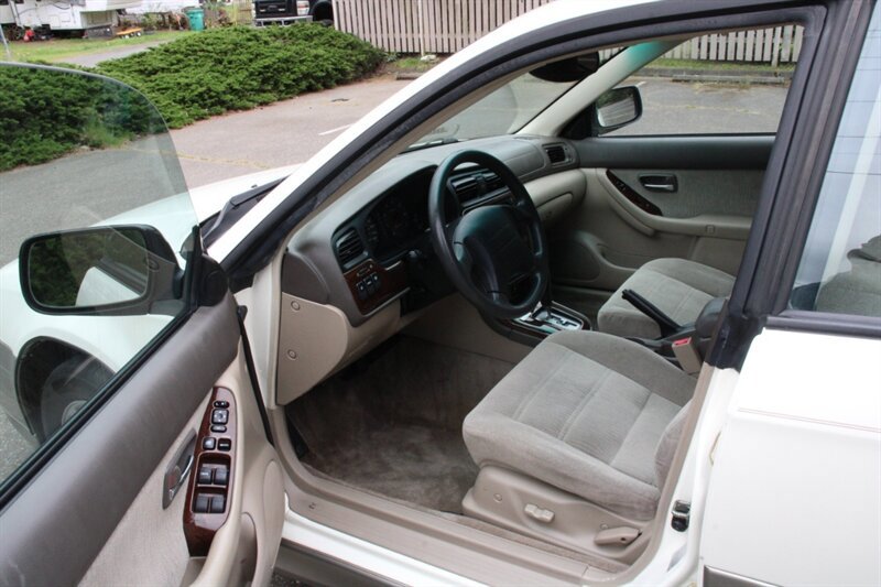 Used 2002 Subaru Outback Wagon AWD/4WD image 5
