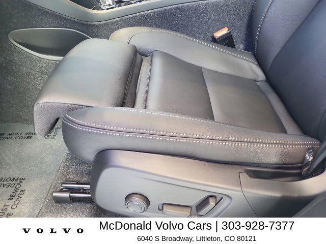 New 2026 Volvo XC40 B5 Plus w/ Climate Package AWD/4WD image 12