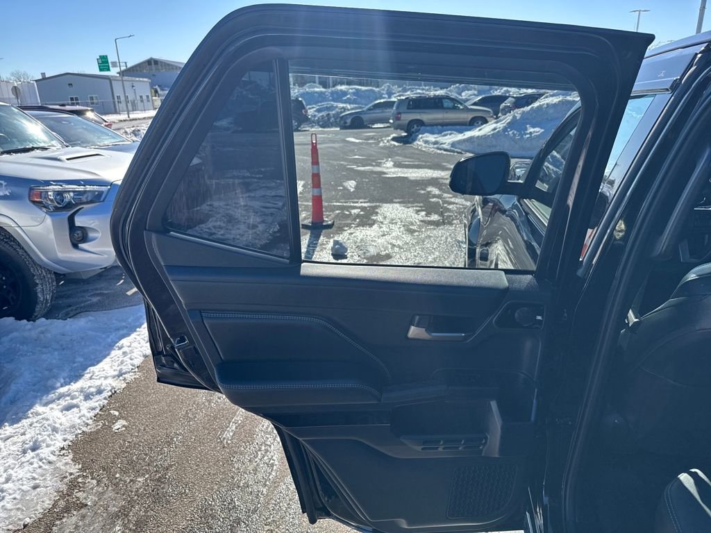 Used 2025 Toyota 4Runner TRD Sport Premium image 39