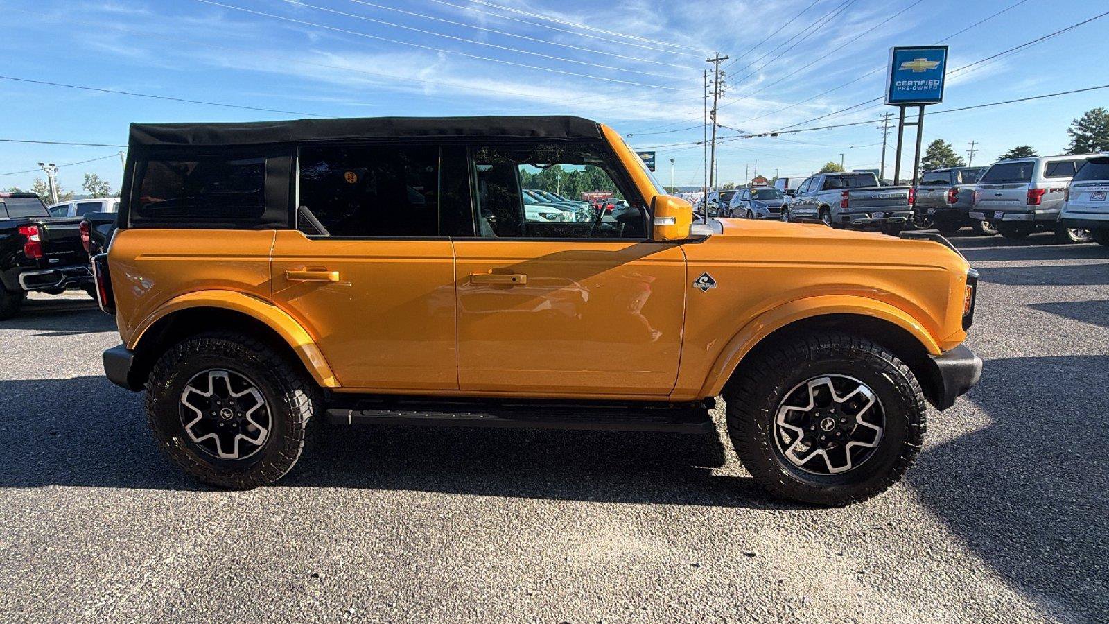 Used 2022 Ford Bronco Outer Banks AWD/4WD image 7