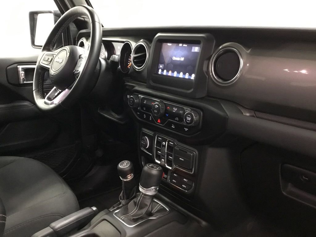 Used 2021 Jeep Wrangler Unlimited Sahara w/ Dual Top Group image 24