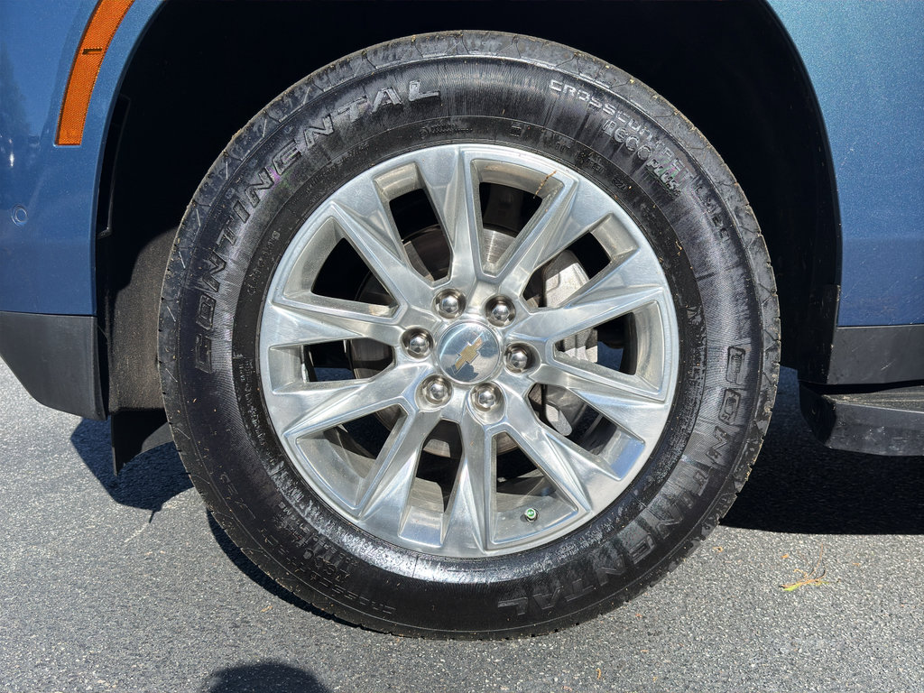 Used 2025 Chevrolet Suburban Premier image 34