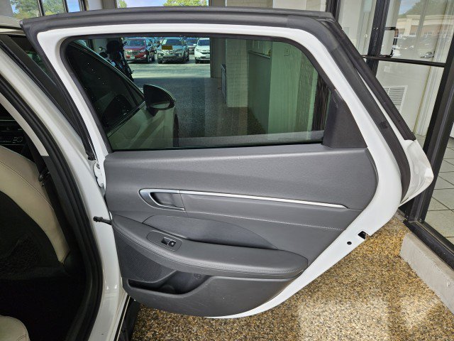 Used 2021 Hyundai Sonata Limited FWD image 14