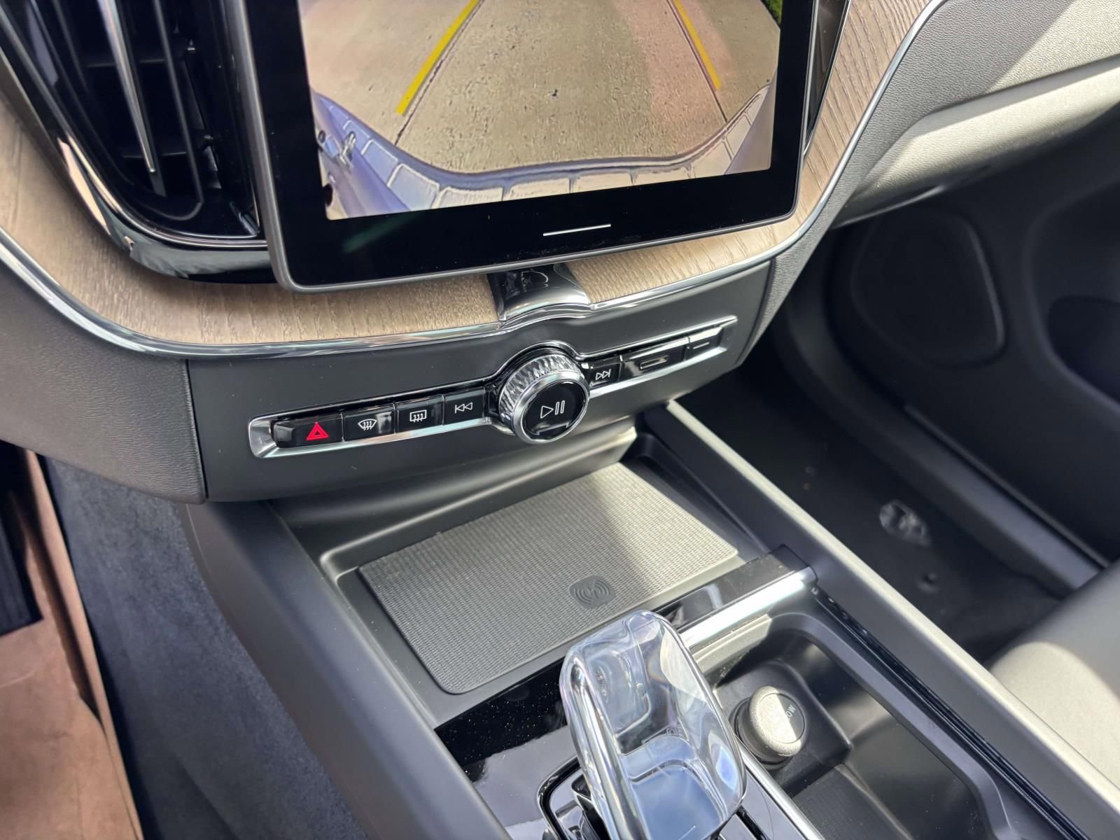 New 2026 Volvo XC60 B5 Plus w/ Protection Package Premier image 21