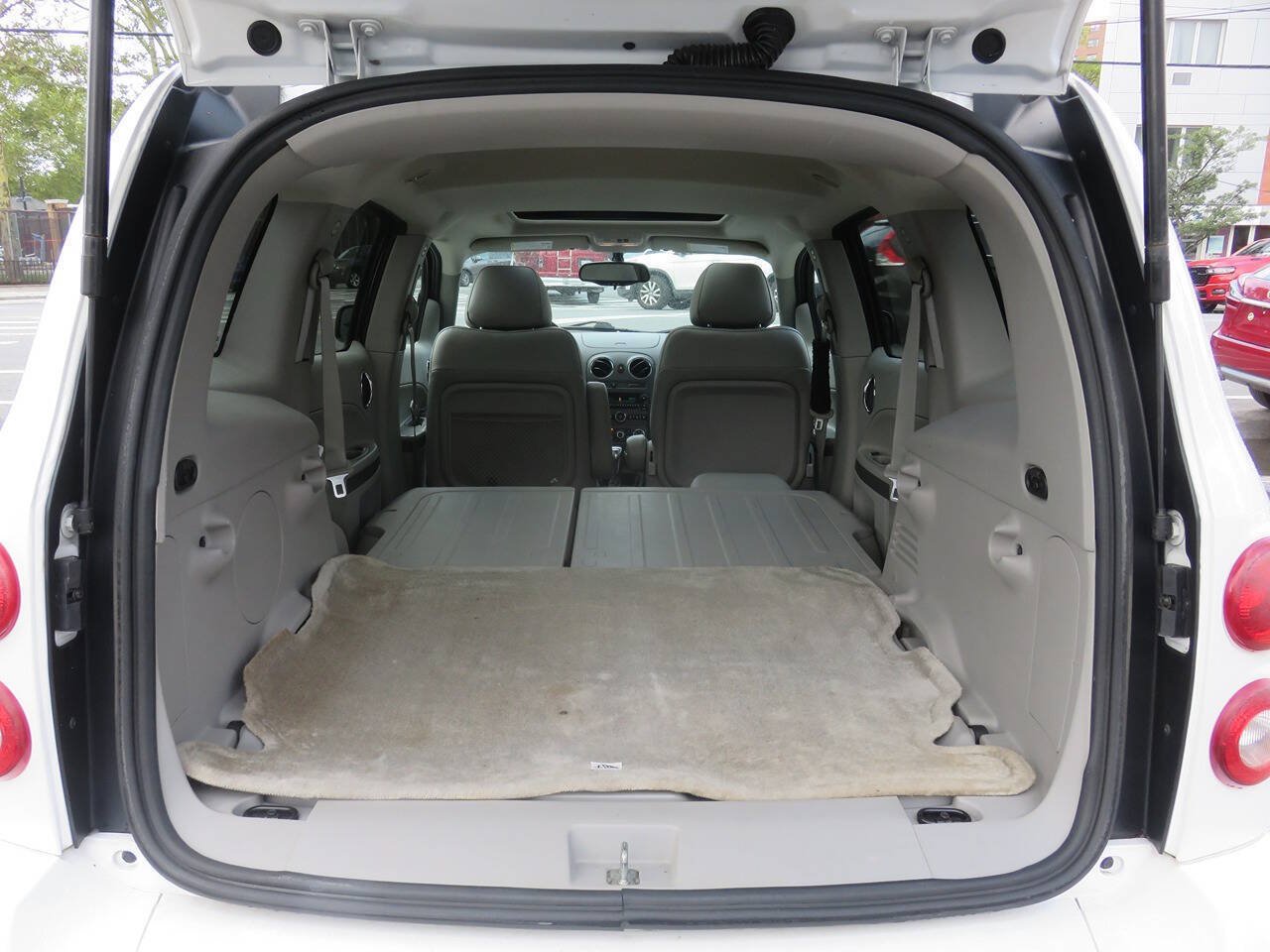 Used 2011 Chevrolet HHR LT FWD image 22
