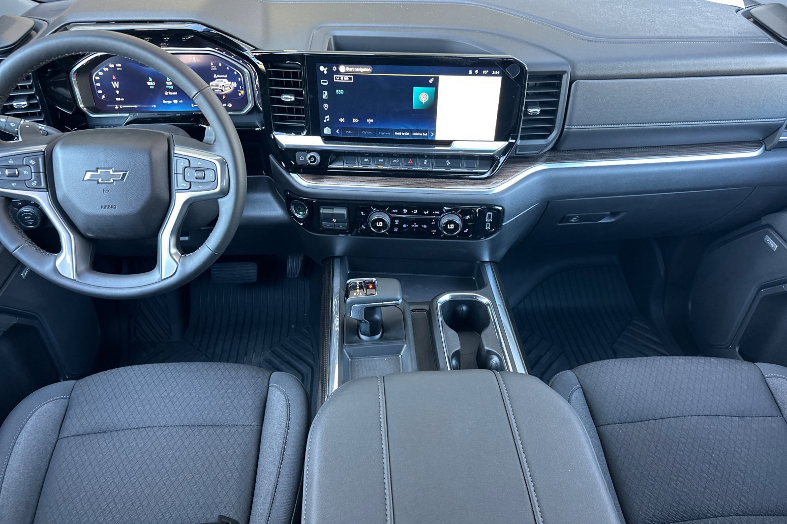 New 2026 Chevrolet Silverado 1500 RST w/ Dark Appearance Package AWD/4WD image 14