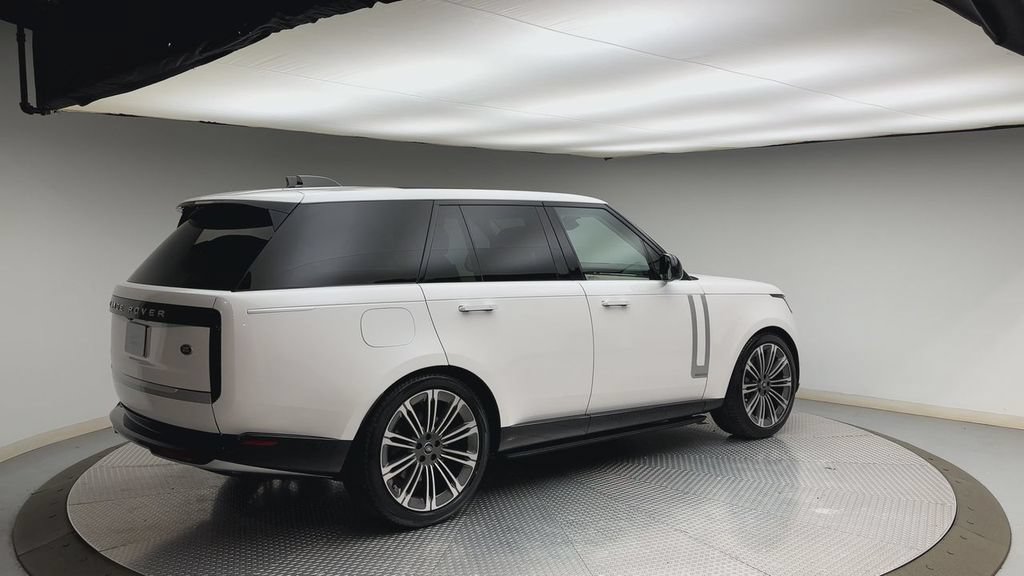 Certified 2023 Land Rover Range Rover Autobiography AWD/4WD image 2