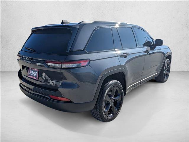 Certified 2025 Jeep Grand Cherokee Altitude image 5